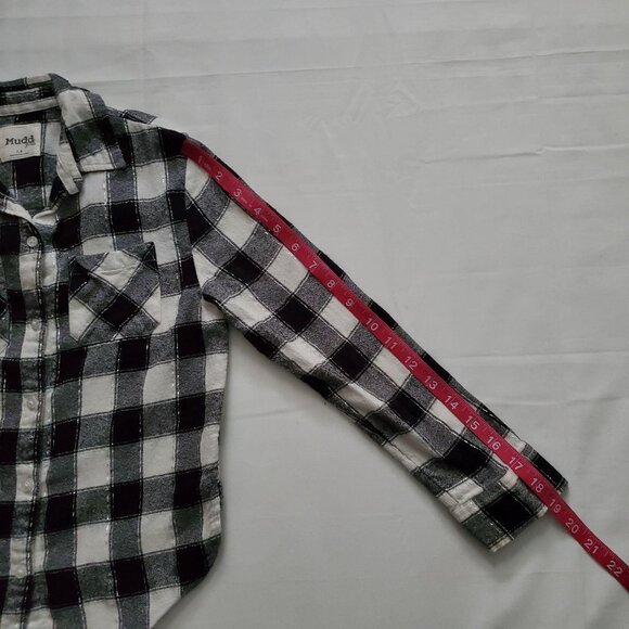 Mudd Girl’s Black And White Plaid Button Down Long Sleeve Shirt Size 7-8 - Picture 10 of 11